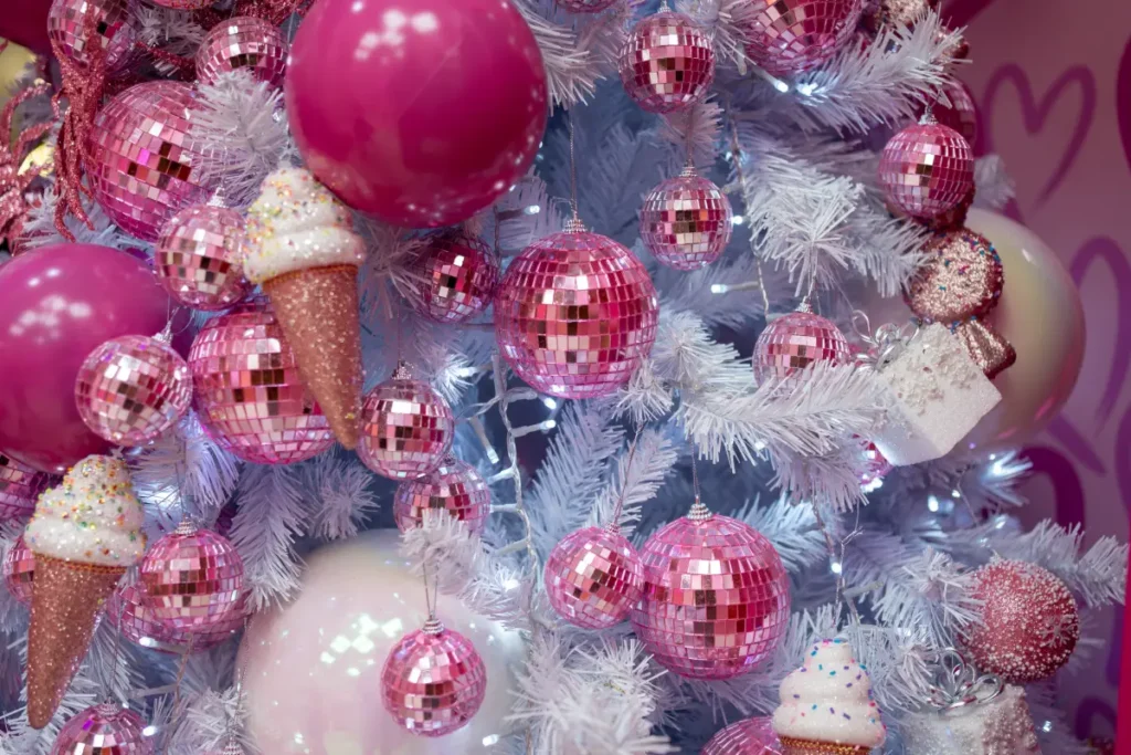 Origineller Weihnachtsbaumschmuck - Kreative Ideen von klassisch bis bunt