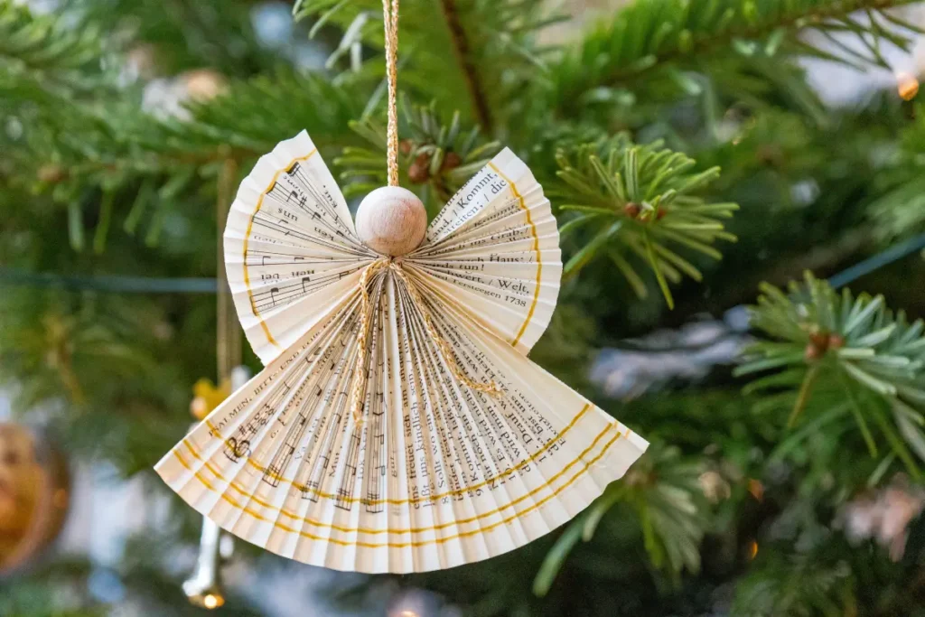 Origineller Weihnachtsbaumschmuck - Kreative Ideen von klassisch bis bunt